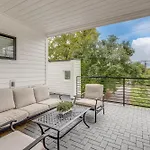 Nashville - 1308 Montgomery Ave Unit 2
